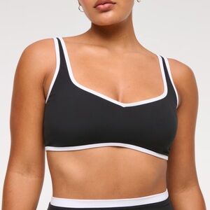 New Women's YPB studioFLEX Sports Bra Size Large